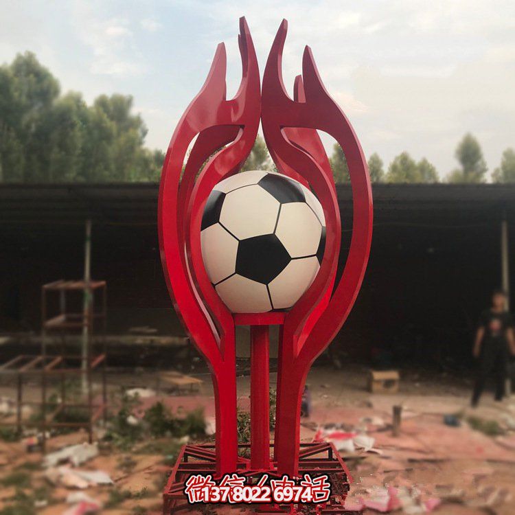 不銹鋼足球景觀雕塑，為戶外廣場提供美觀景觀
