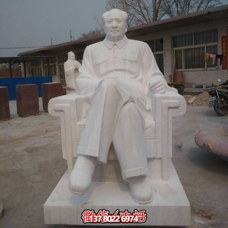 漢白玉石雕毛主席雕塑——走進(jìn)中國景區(qū)，欣賞傳統(tǒng)美術(shù)
