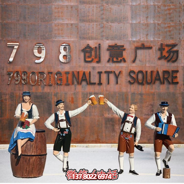 玻璃鋼雕塑——點綴廣場景觀，塑造優(yōu)雅人物卡通