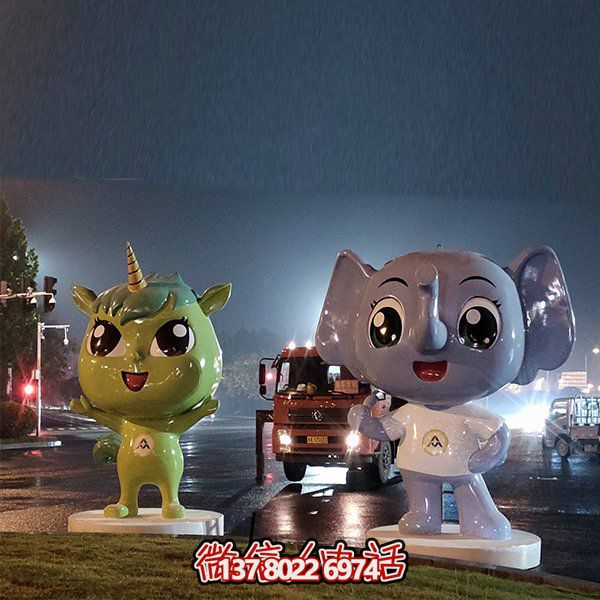 玻璃鋼吉祥物雕塑，為廣場和草地添彩