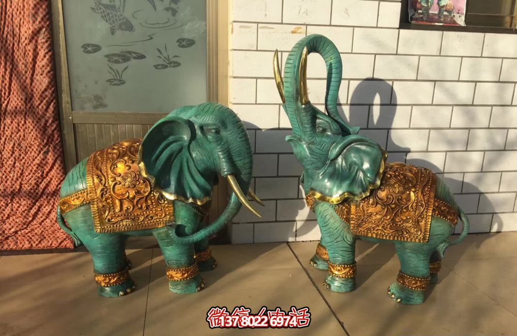 玻璃鋼大象彩繪雕塑，裝點(diǎn)室內(nèi)創(chuàng)意庭院