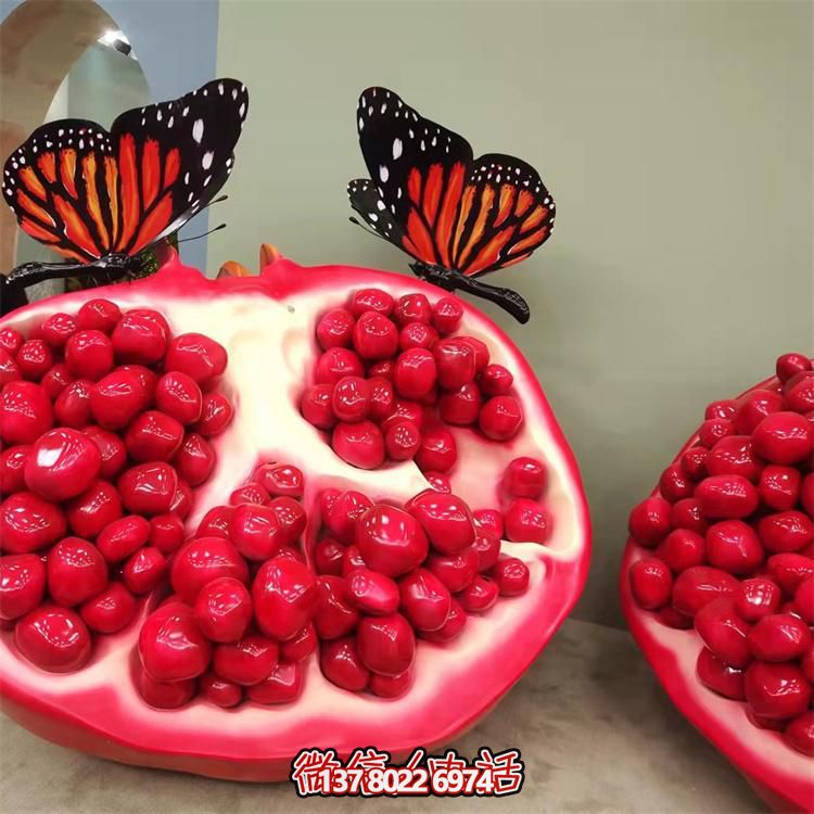 玻璃鋼彩色噴繪水果雕塑，把美放入商場