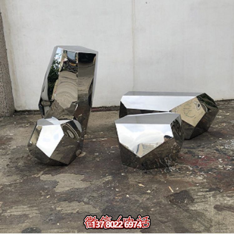 高級不銹鋼鏡面戶外公園雕塑裝飾，以鵝卵石為靈感