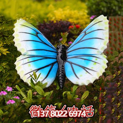 彩繪雕塑，點綴廣場，讓蝴蝶飛舞