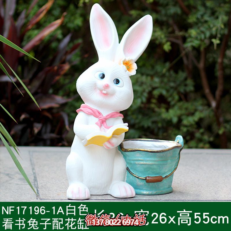 玻璃鋼兔子雕塑，為公園增色