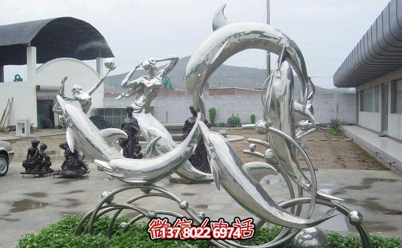 一群活躍海豚，為游樂(lè)園帶來(lái)更多樂(lè)趣——不銹鋼海豚雕塑
