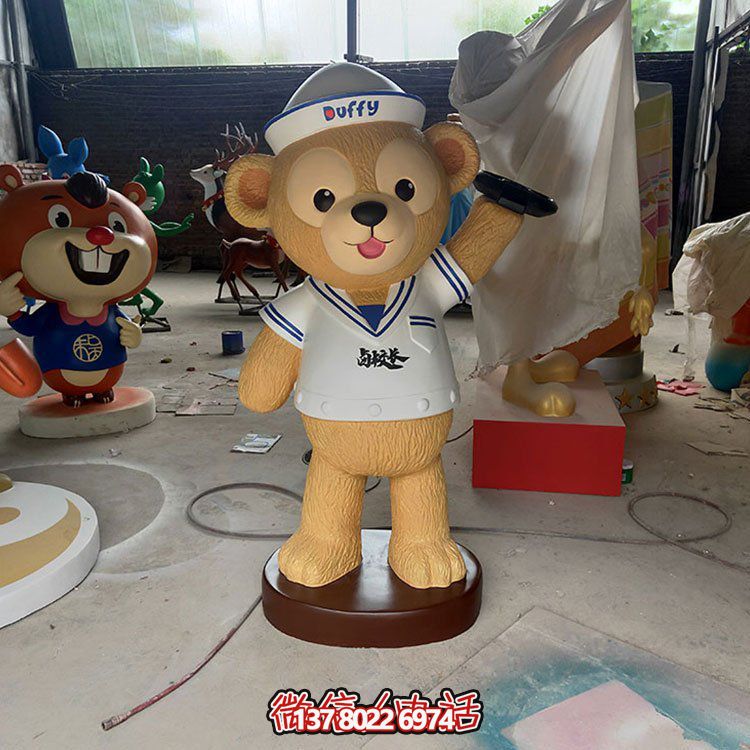 玻璃鋼卡通熊雕塑，點(diǎn)綴戶外園林景觀