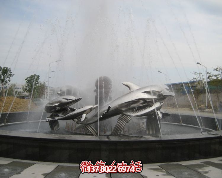 不銹鋼海豚雕塑，裝飾現(xiàn)代廣場的水景