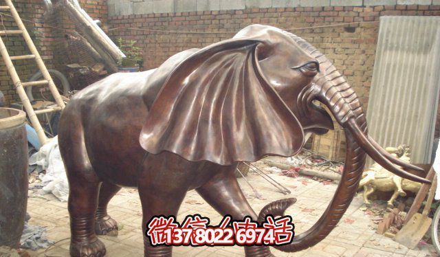 創(chuàng)意仿銅大象雕塑，美化環(huán)境景觀