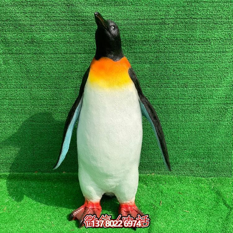 可愛企鵝擺件，玻璃鋼精致卡通裝飾