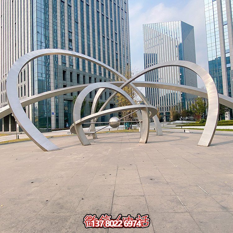 不銹鋼雕塑梅花鹿，現(xiàn)代幾何園林景觀裝飾