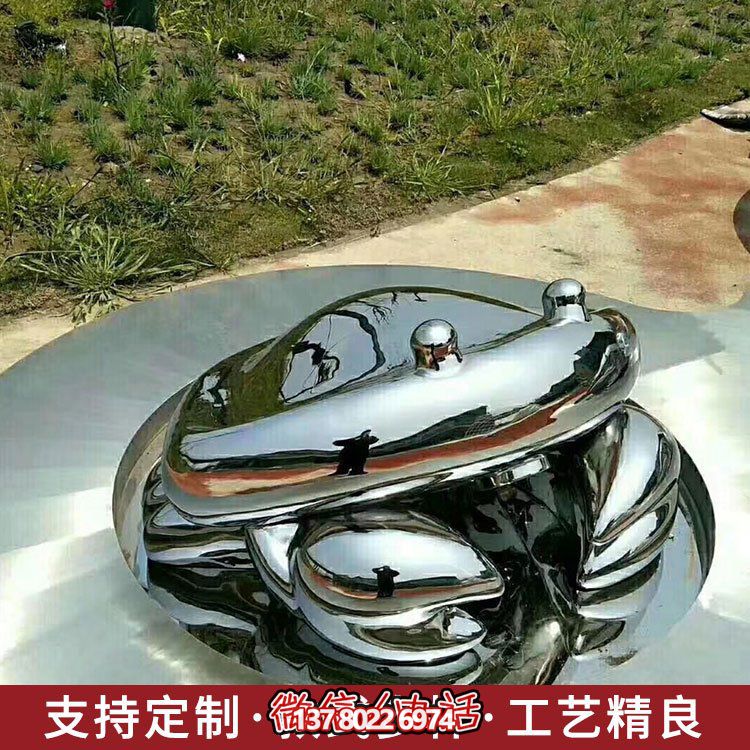 不銹鋼鏡面景觀(guān)雕塑