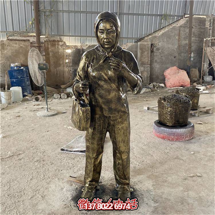 玻璃鋼仿銅人物雕塑，美化園林景區(qū)