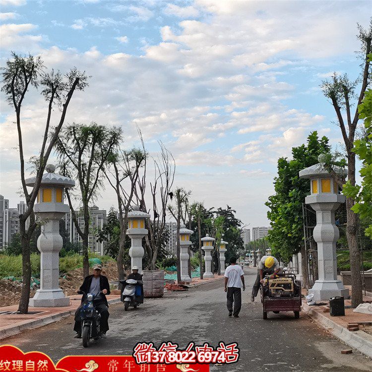 精美絕倫的大型石雕燈籠，專為園林路燈定制