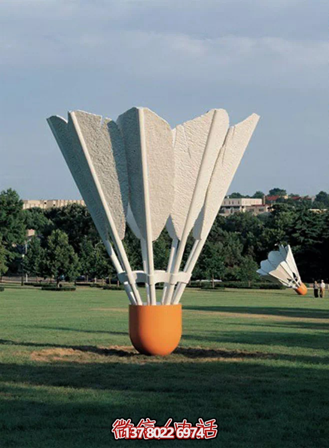 多功能玻璃鋼仿真雕塑羽毛球框，為戶外草坪增色