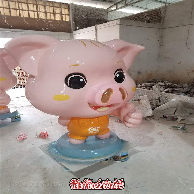 玻璃鋼豬雕塑，為您的店鋪、戶外公園增添熱鬧氣氛