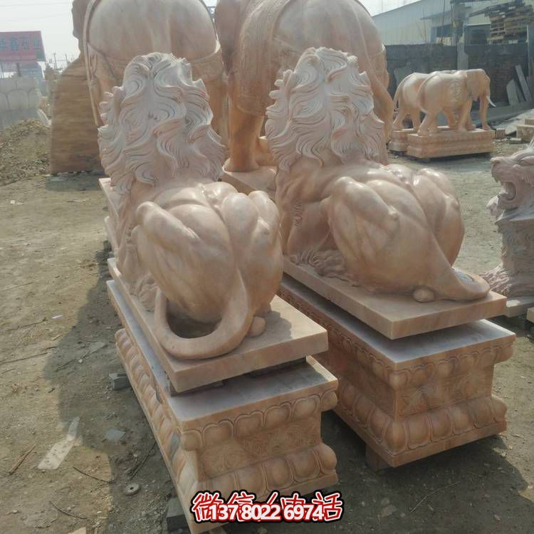 大型西方獅子雕塑，為酒店企業(yè)添彩