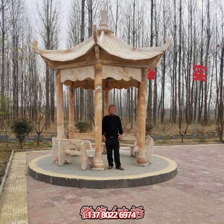 體驗(yàn)晚霞之美、放松心情的紅石亭