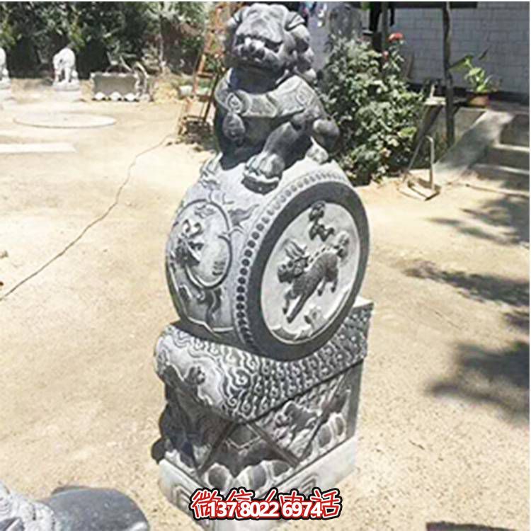 青石仿古大門(mén)門(mén)口鎮(zhèn)宅獅子抱鼓石雕塑