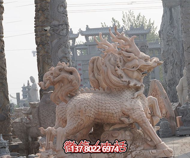 景區(qū)大型動(dòng)物景觀(guān)石雕麒麟雕塑
