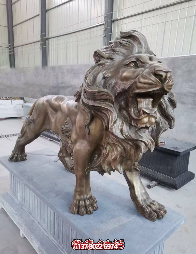 銅雕塑——鑄銅獅子，線條流暢，富有動感，栩栩如生